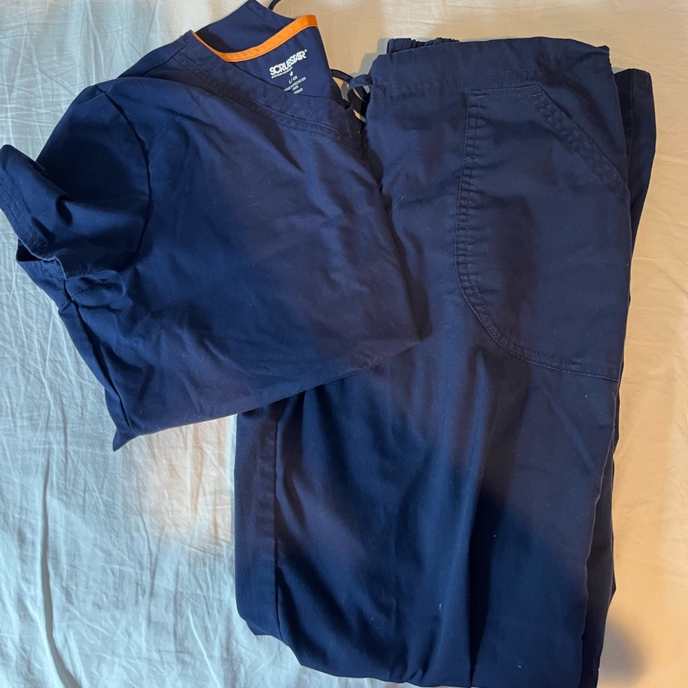 Navy scrub set